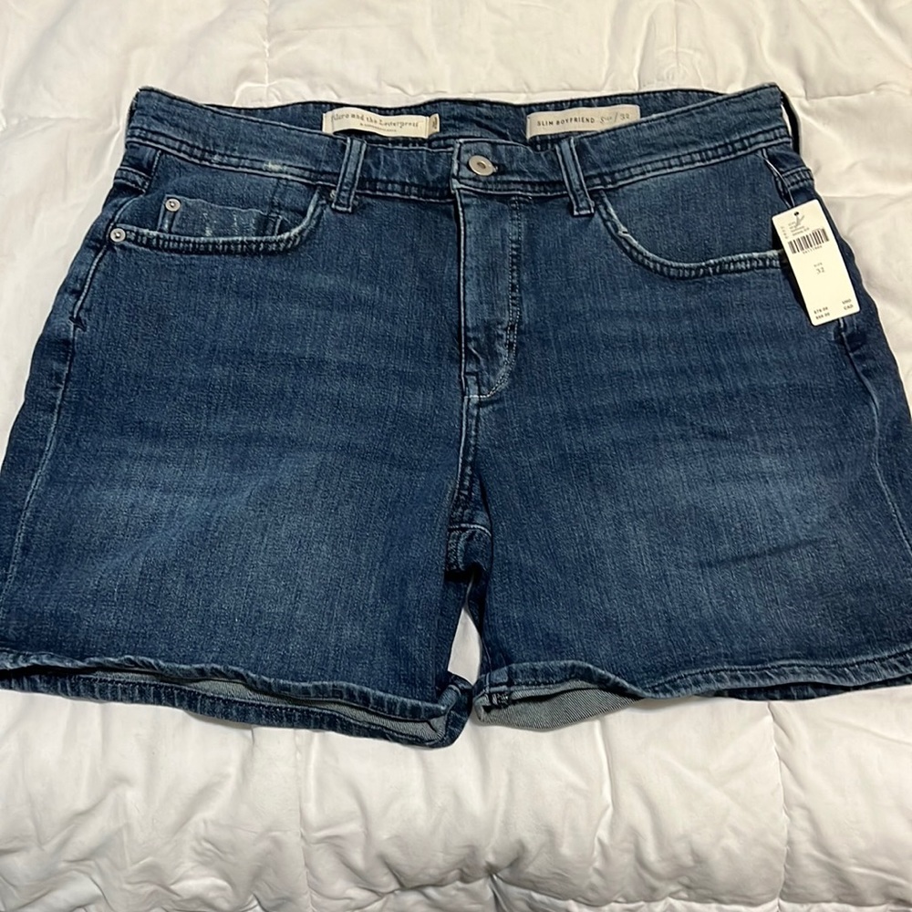 Pilcro Slim Boyfriend Short